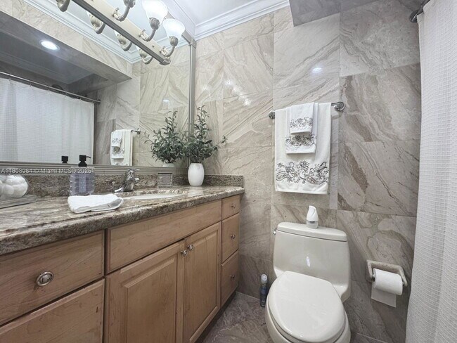 Building Photo - 3800 S Ocean Dr
