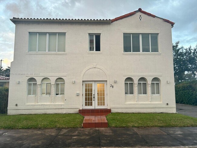 Primary Photo - 29 Oviedo Ave