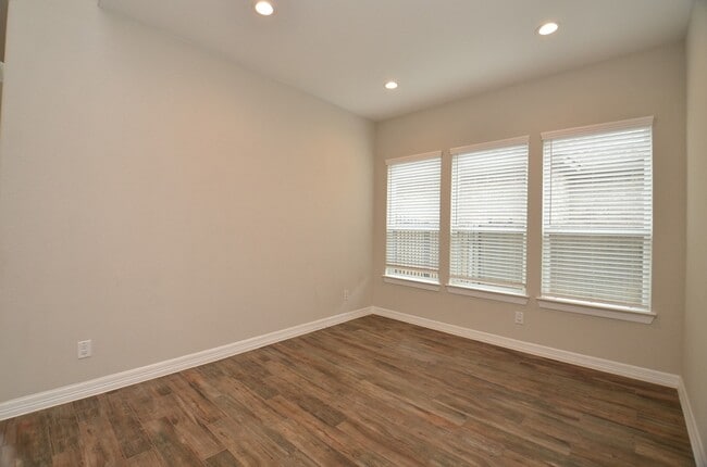 Building Photo - 24023 Tirso River Ct