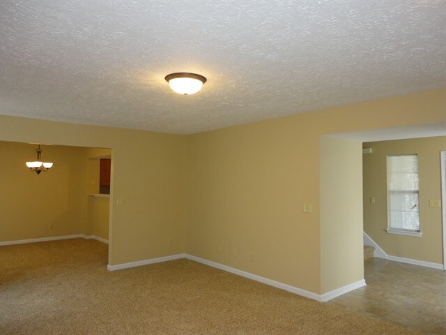 Building Photo - 6055 Polonius Ct