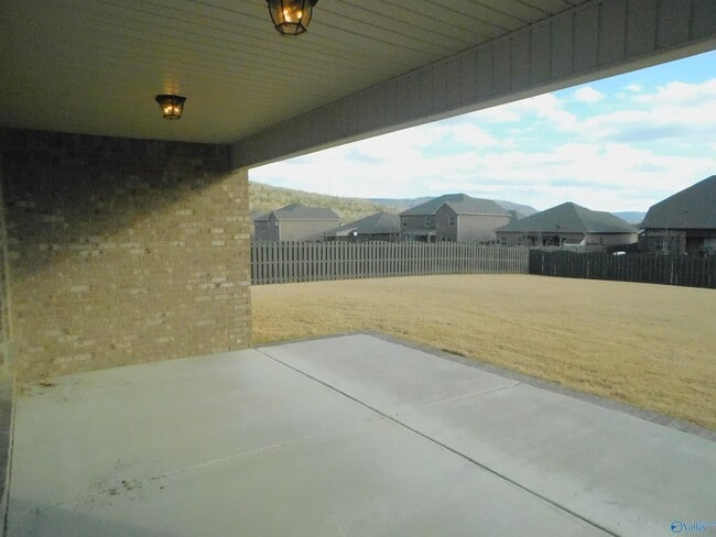 Building Photo - 2111 Milk Run Trl SW