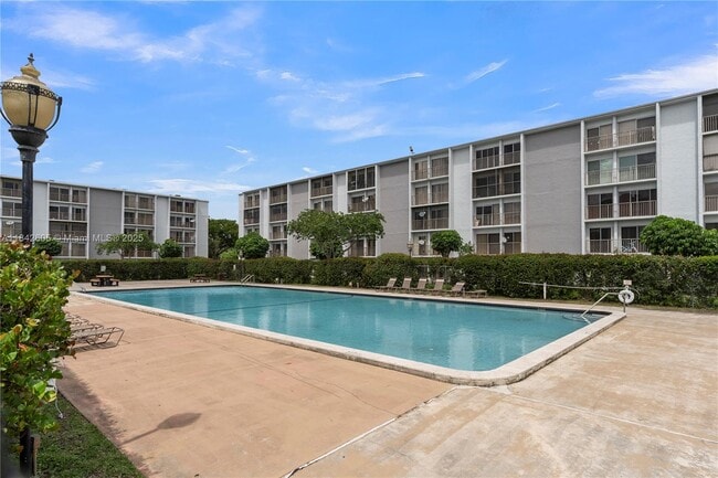 Building Photo - 8560 N Sherman Cir