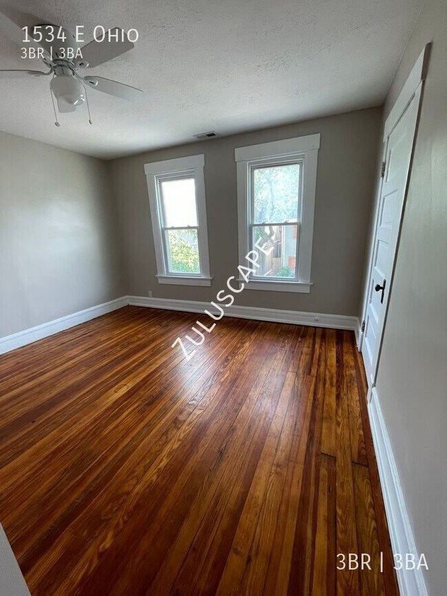 Building Photo - 1534 E Ohio St