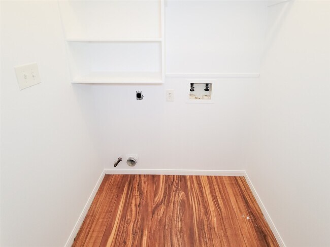 Building Photo - 3014 Millers Oak Ln