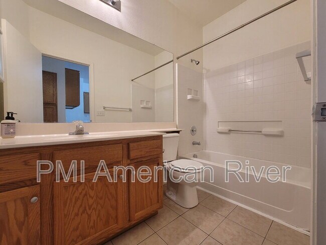 Building Photo - 2032 Danvers Way