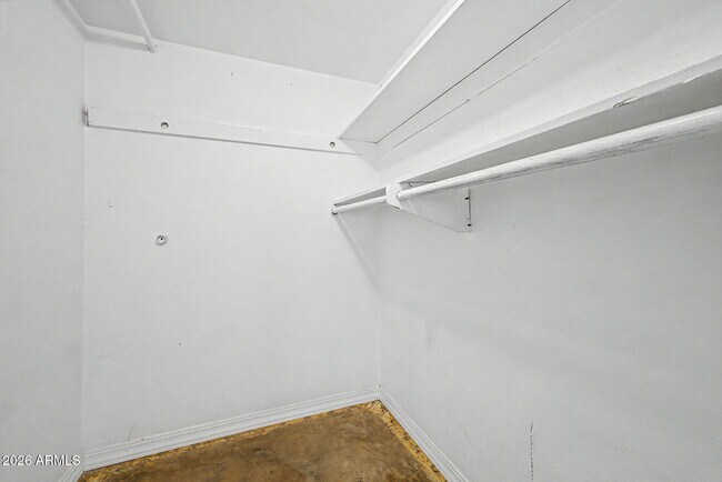 Building Photo - 6732 E 6th St