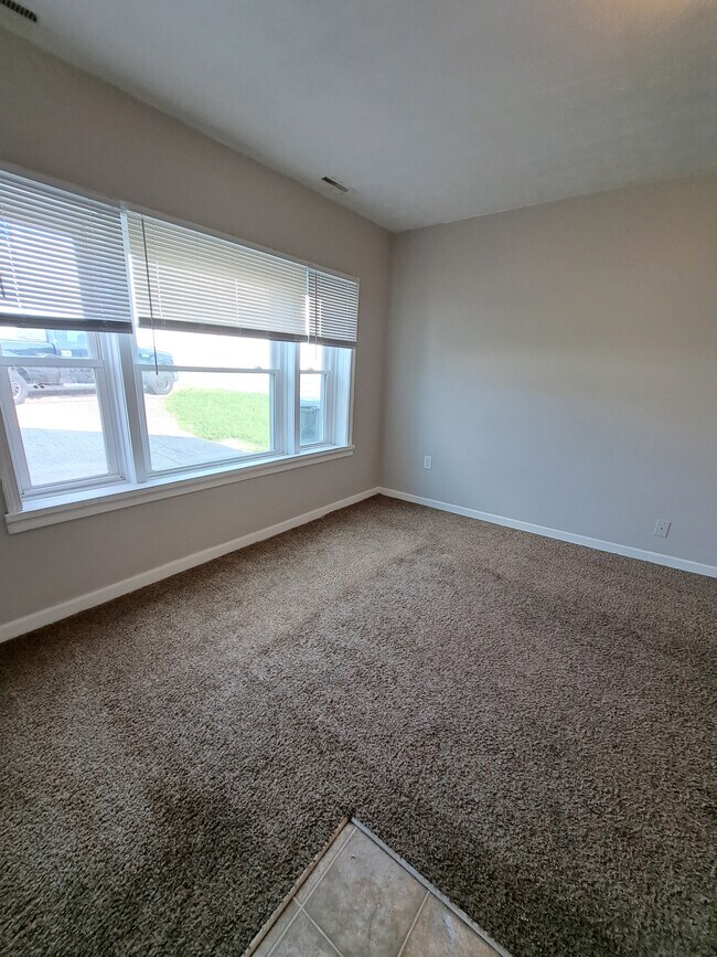 Building Photo - 4015 Keats Dr