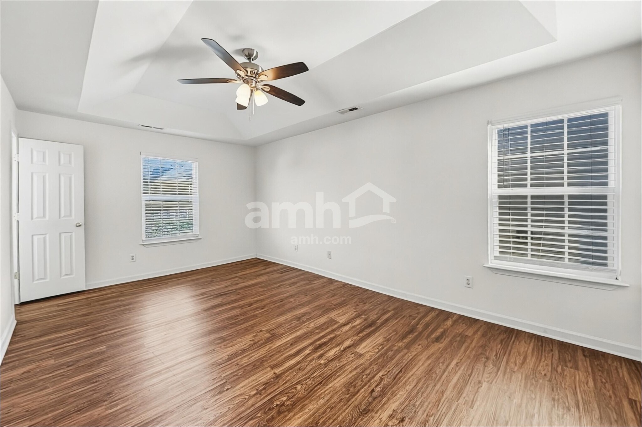 Building Photo - 117 Rock Glen Court