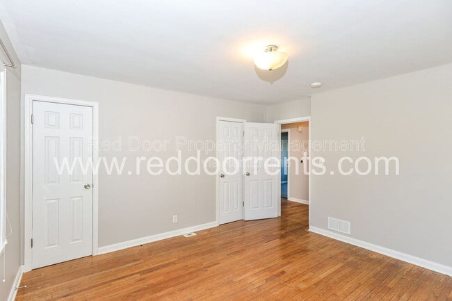 Building Photo - 4930 N Illinois St