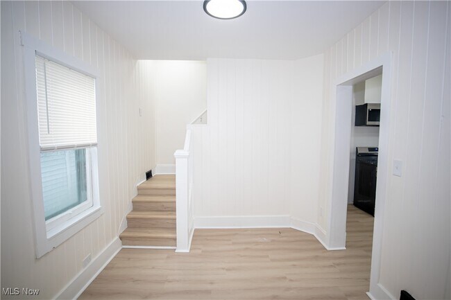 Building Photo - 12412 Sprecher Ave