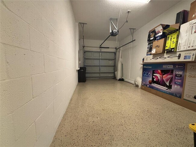 Building Photo - 9136 Fox Sparrow Rd