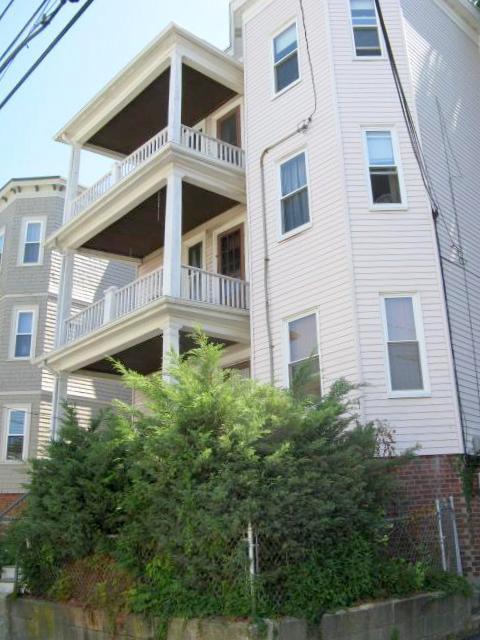 Building Photo - 9 Belknap St