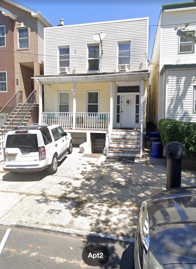 Primary Photo - 60 Carlton Ave