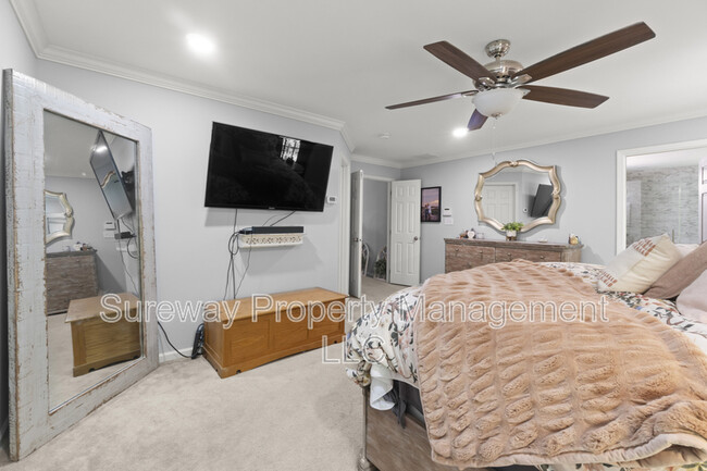 Building Photo - 13 Grist Mill Ct