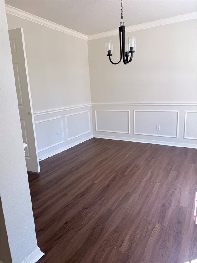 Building Photo - 24826 Butterwick Dr