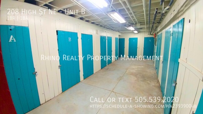 Building Photo - Welcome to Alhambra Court! 1 Bedroom, 1 Bath!