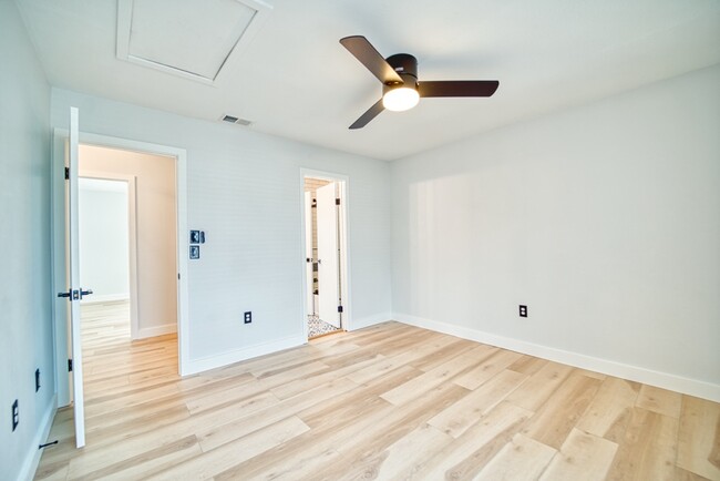 Building Photo - 11912 Cypress Hill Cir