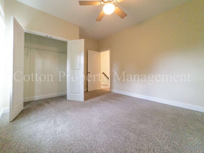 Building Photo - 7445 Darius Dr