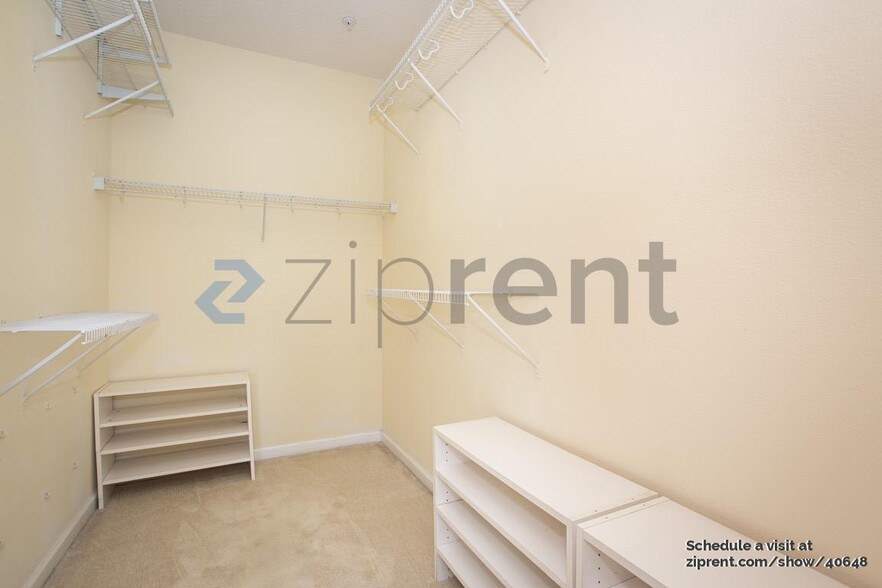 Building Photo - 11251 Campfield Dr