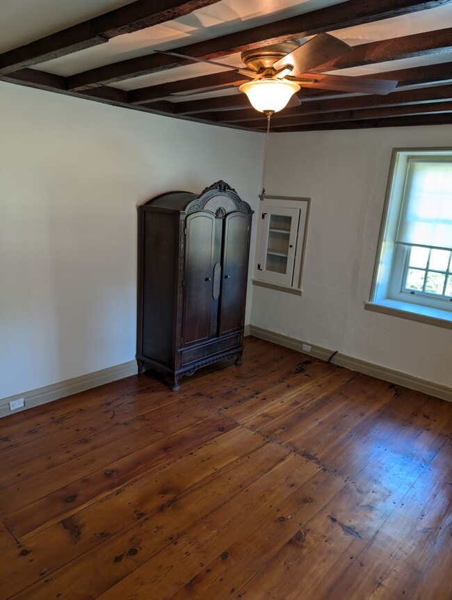 Building Photo - 40 Creamery Rd