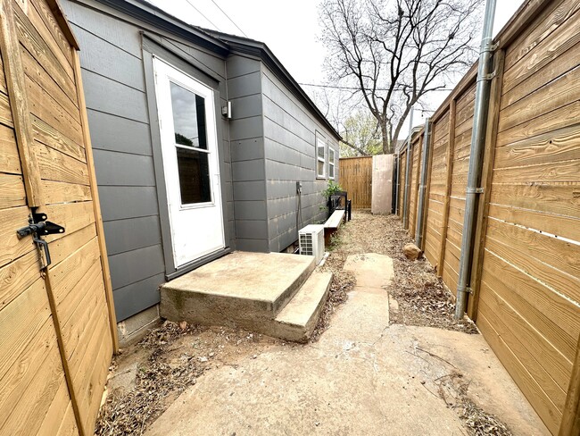 Building Photo - 3309 22nd St