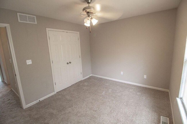 Building Photo - 4006 Snowy Owl Dr