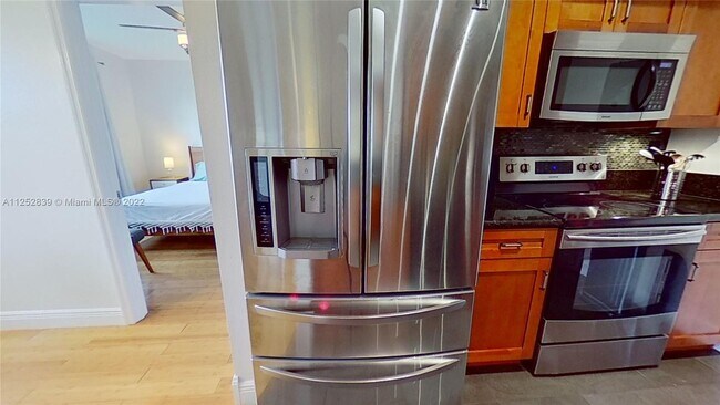 Building Photo - 11631 SW 2nd St