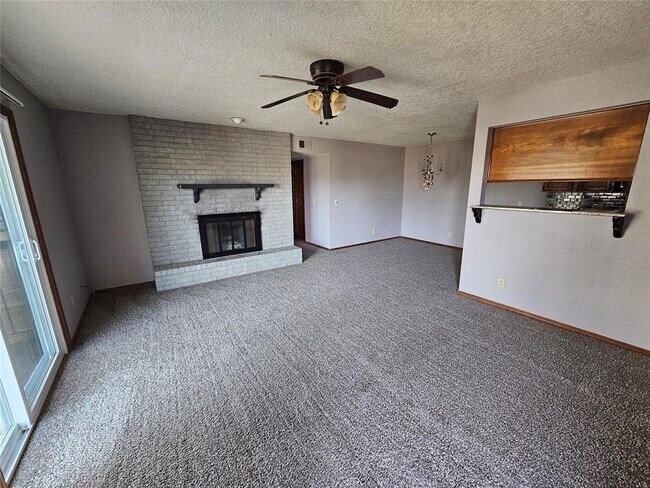 Building Photo - 3200 W Britton Rd