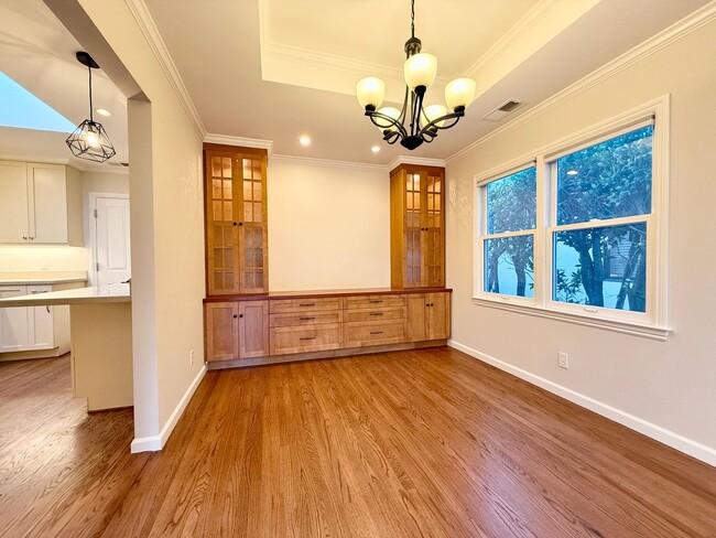 Building Photo - Beautifully Renovated Silicon Valley Home ...