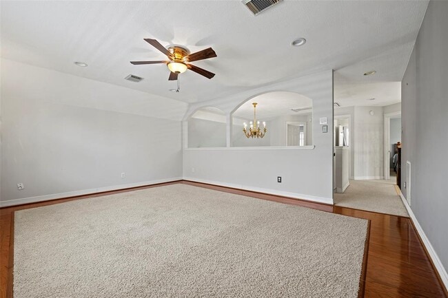 Building Photo - 8910 Starlamp Ln