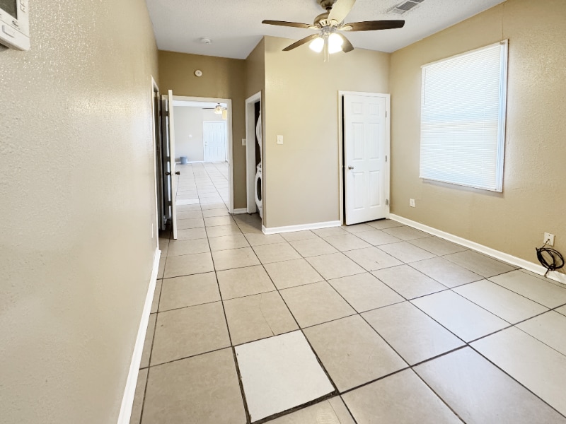 Building Photo - 1228 S Genois St