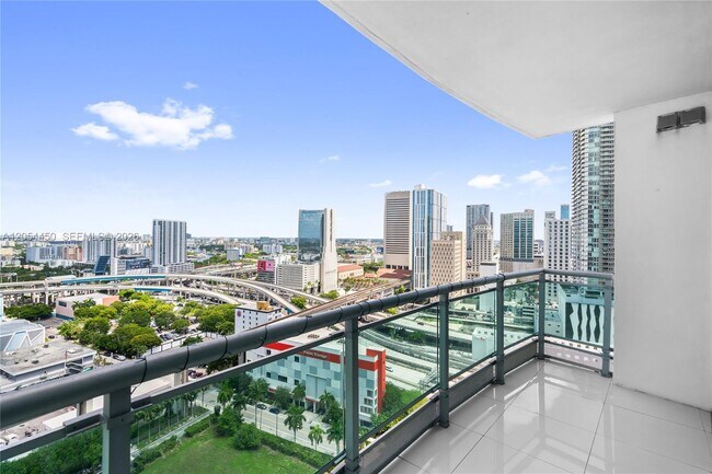 Building Photo - 350 S Miami Ave