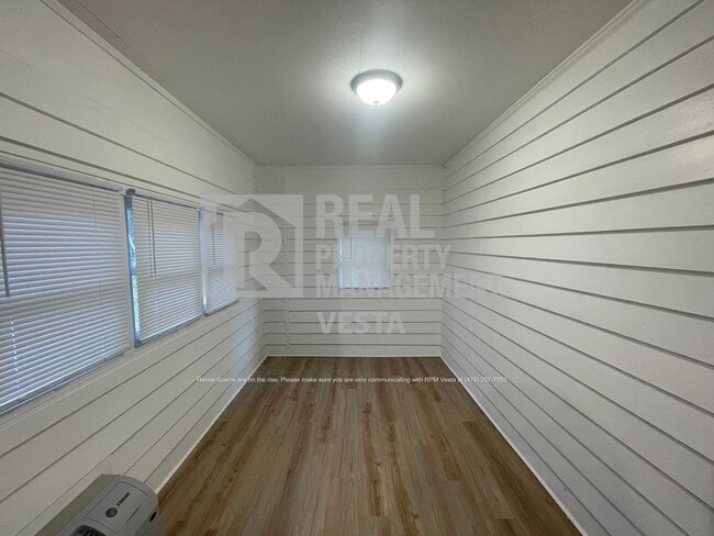 Building Photo - 2866 Glen Echo Dr