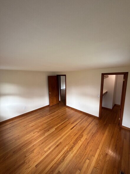 Building Photo - 87 Highland Ave