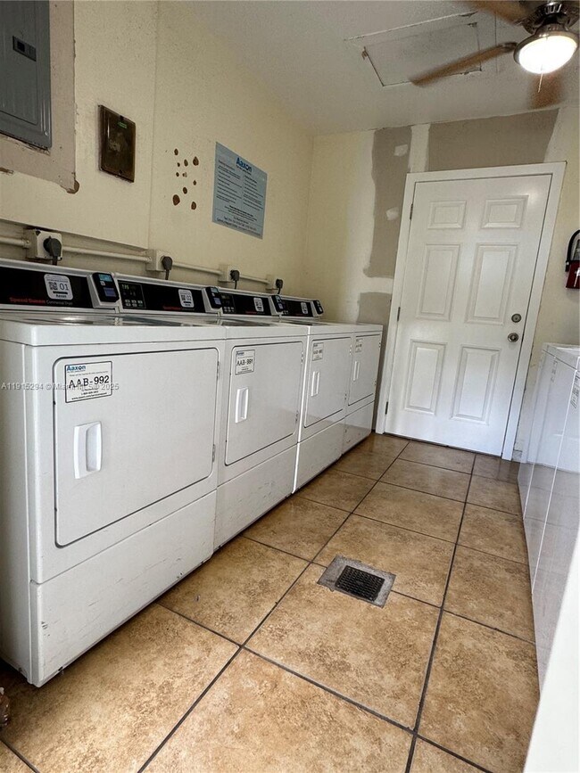 Building Photo - 7561 NW 16th St