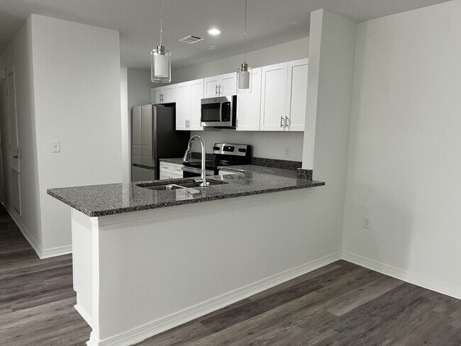 Primary Photo - 3 Bedroom 2 Bath 2nd Floor