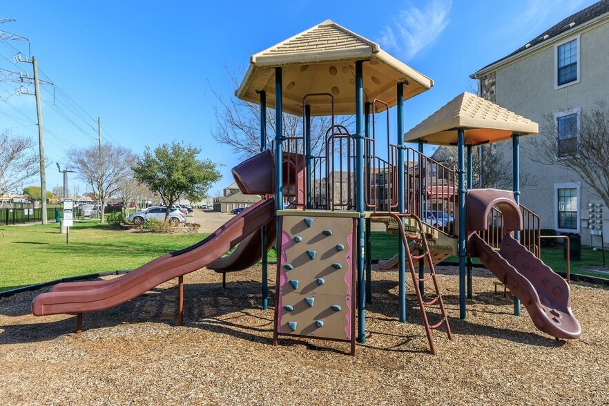 Building Photo - 222 Mason Creek Dr
