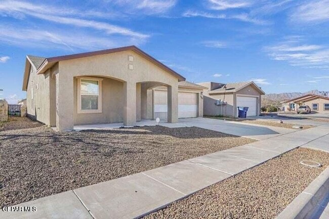 Building Photo - 7004 Datil Dr
