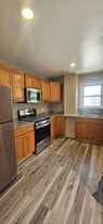 Building Photo - 426 Darrow Ave
