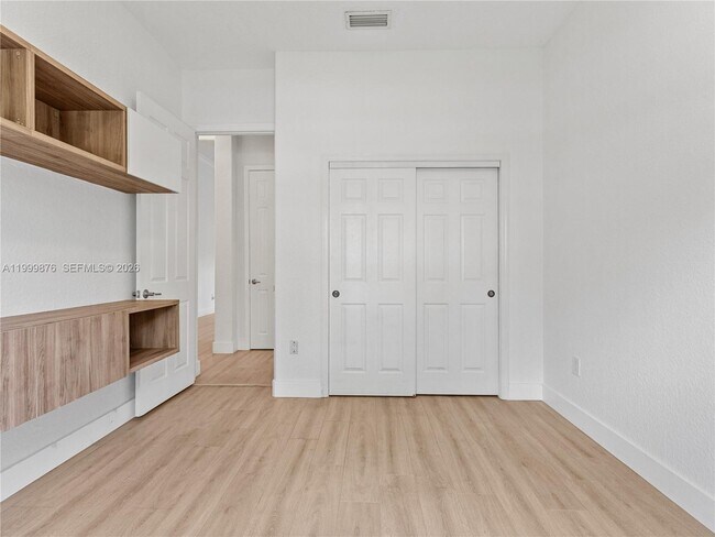 Building Photo - 11339 NW 71st St