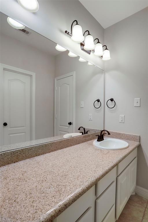 Building Photo - 27623 Dalton Bluff Ct