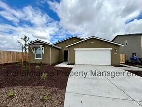 Building Photo - Newer 4 Bed/2 Bath Home w/ Solar, RBP & Se...