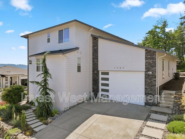 Building Photo - 1757 N Columbia Ridge Way