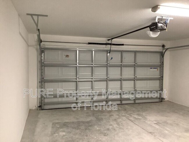 Building Photo - 14513 SW 20th Pl