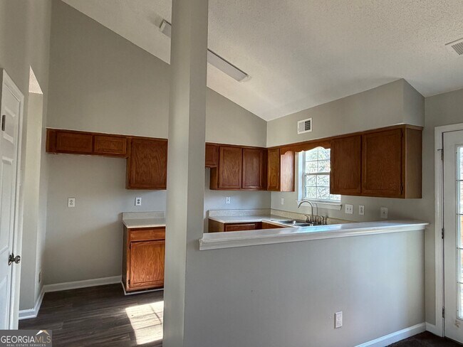 Building Photo - 11147 Lenox Dr