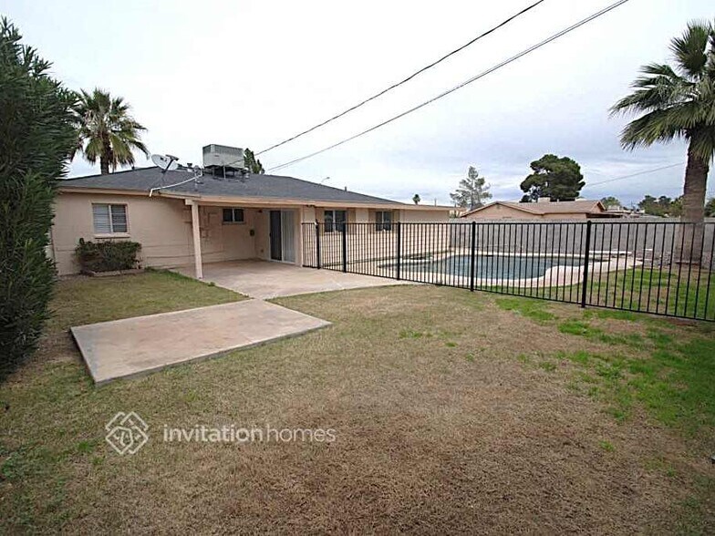 Building Photo - 7641 E Verde Ln