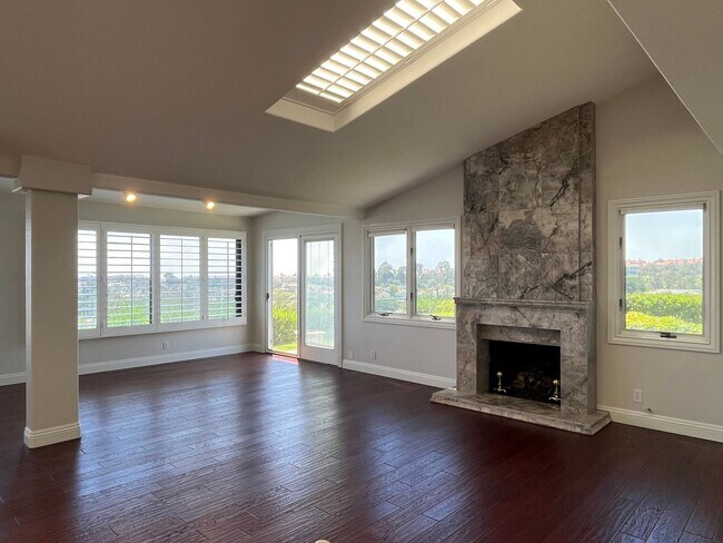 Building Photo - Stunning *VIEW* home for rent in desirable...