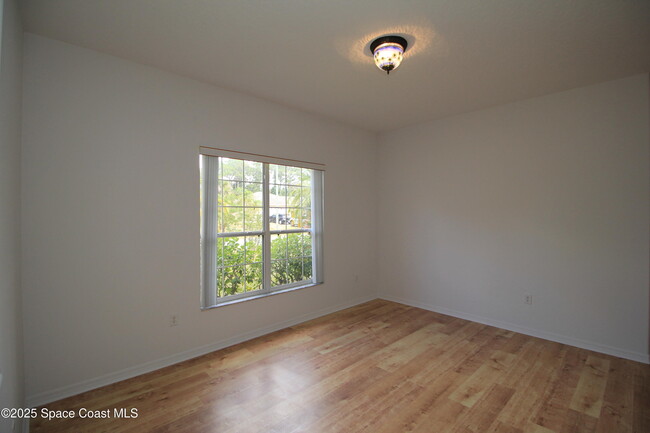 Building Photo - 556 Bernardo Ave NE