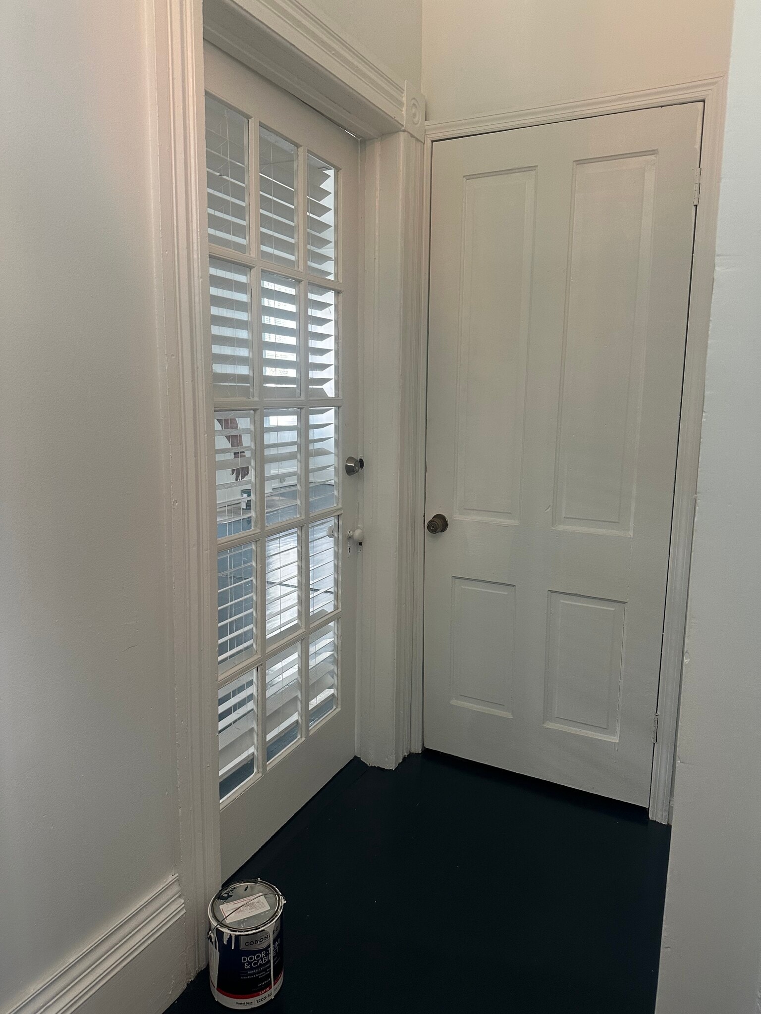 Building Photo - 111 E 39th St