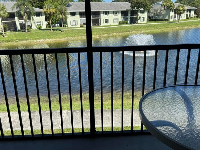 Building Photo - 801 Sabal Ridge Cir